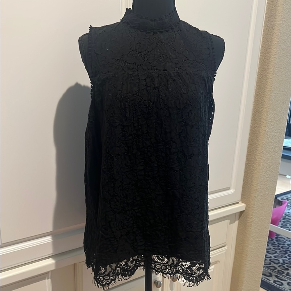 Elegant Black Lace Sleeveless Top